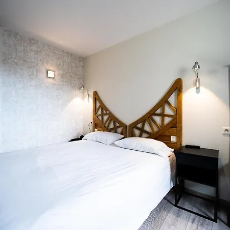 Grand Cap Rooftop Pool