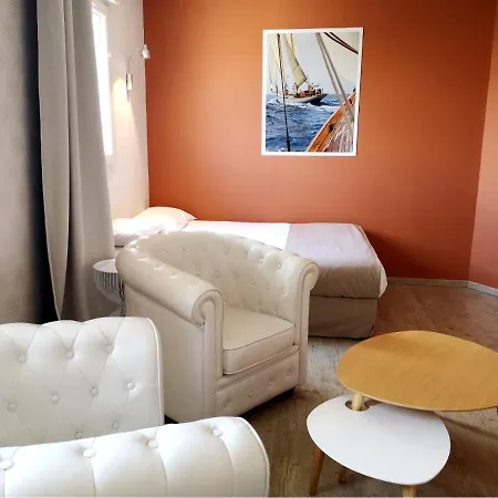 Hotel Grand Cap Rooftop Pool