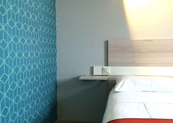 Grand Cap Rooftop Pool