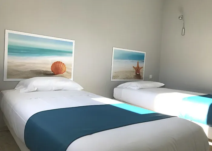 Hotel Grand Cap Rooftop Pool 2*