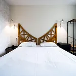 Grand Cap Rooftop Pool 2*