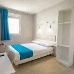 Grand Cap Rooftop Pool Hotel 2*