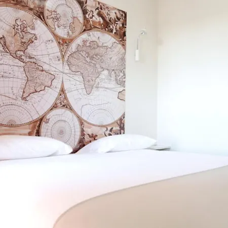 Hotel Grand Cap Rooftop Pool 2*