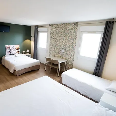 Hotel Grand Cap Rooftop Pool 2*