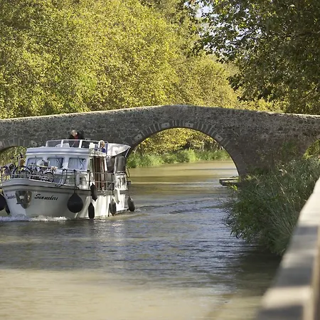 Ξενοδοχείο Grand Cap Rooftop Pool 2*