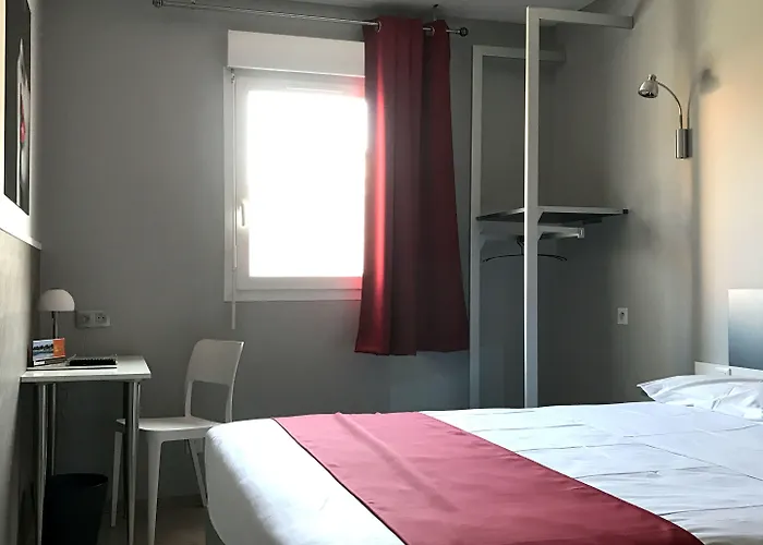 Grand Cap Rooftop Pool ホテル 2*