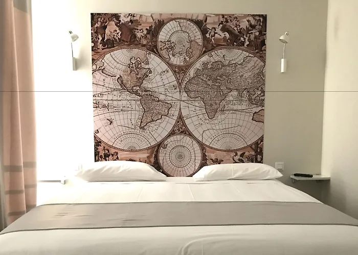 Grand Cap Rooftop Pool 2*