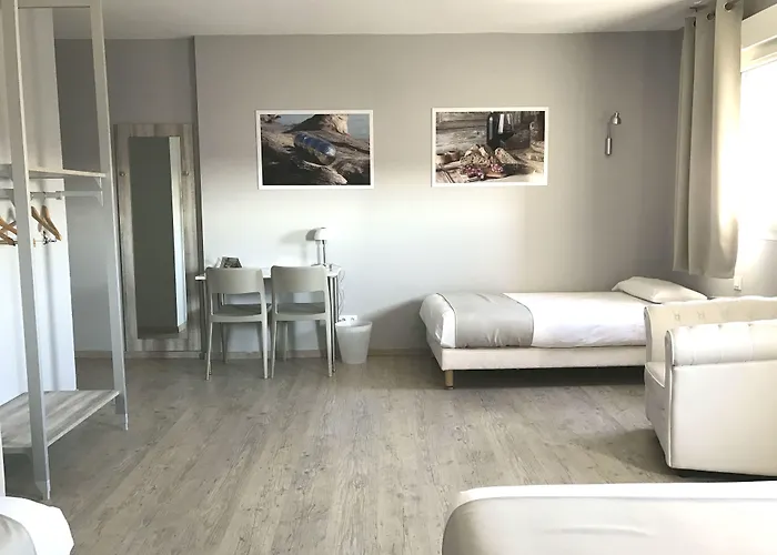 Grand Cap Rooftop Pool 2*