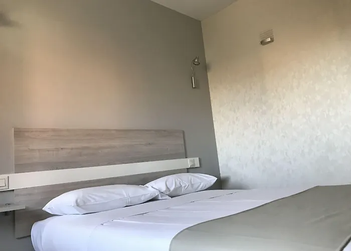 ホテル Grand Cap Rooftop Pool アグド