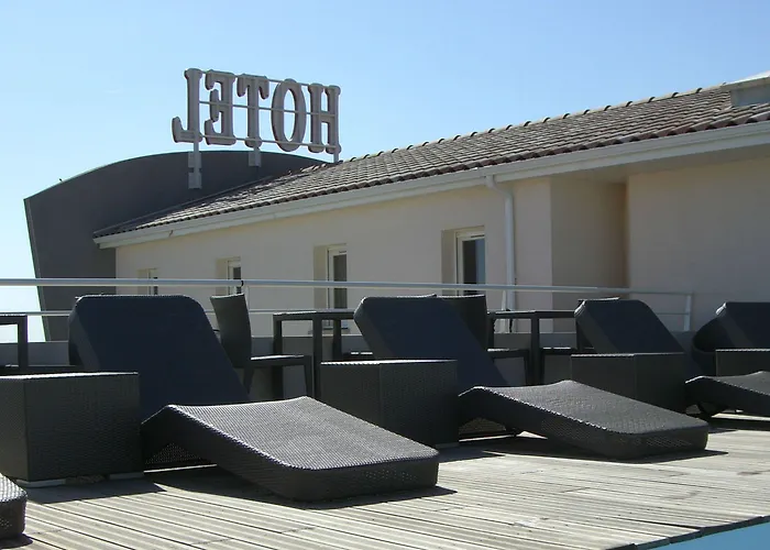 Grand Cap Rooftop Pool ホテル